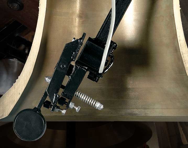 Inside striker