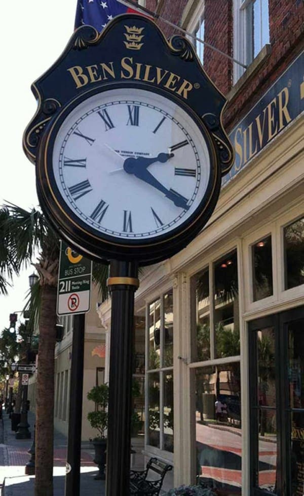 Post Clocks The Verdin Company