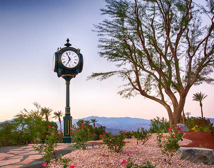 4-Face Golf Post Clock - Mountain Vista GC- Palm Desert, CA