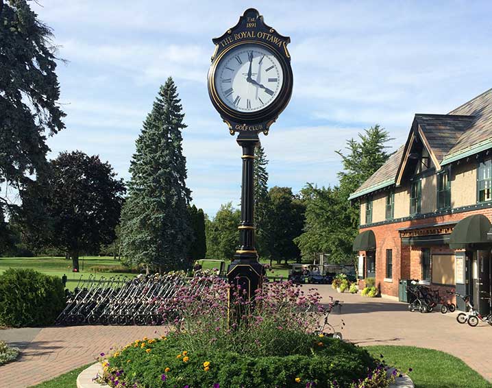 Verdin 2-face Post Clock at Royal Ottawa Golf Club, Gatineau, Quebec, Canada