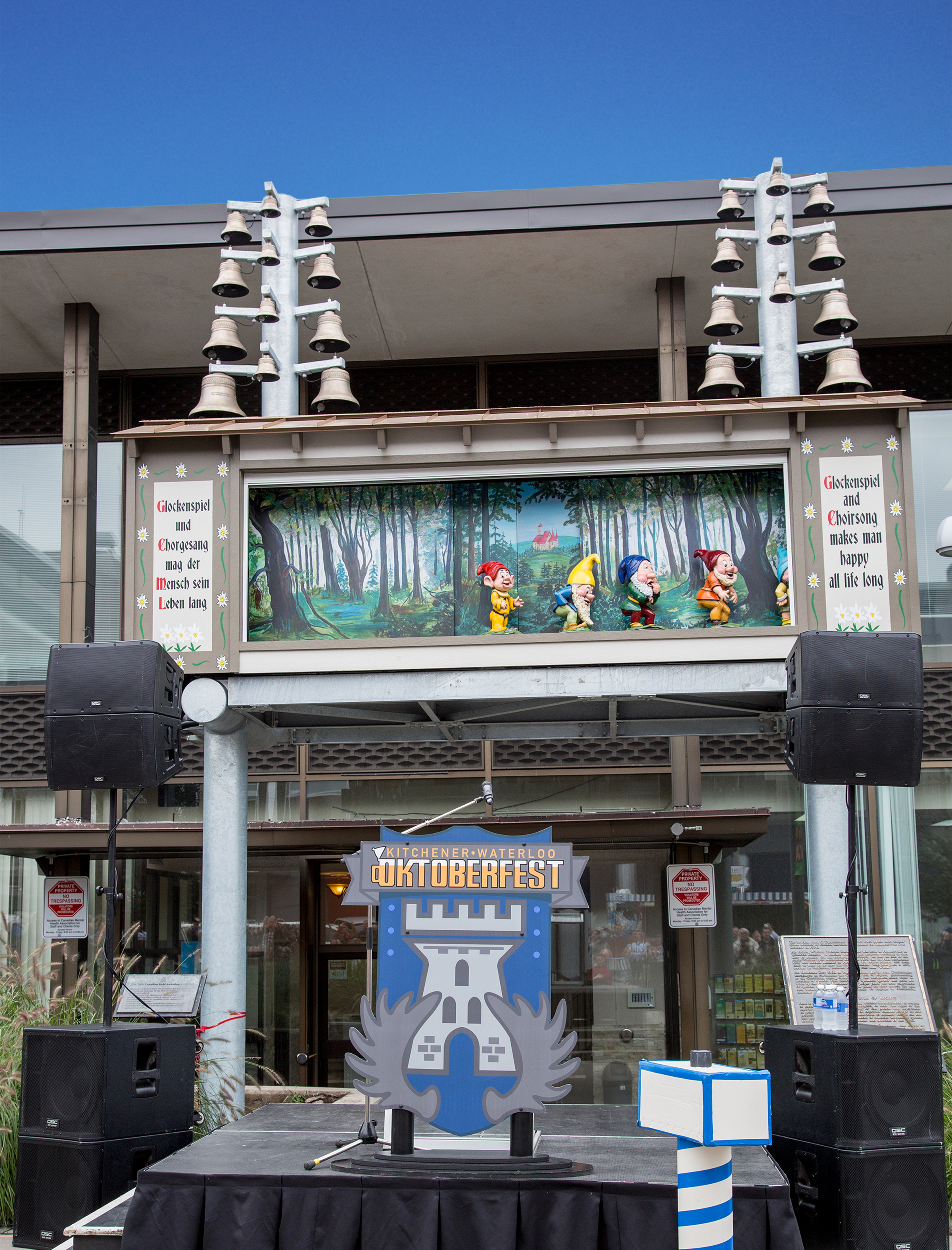 ON Kitchener Oktoberfest Glockenspiel